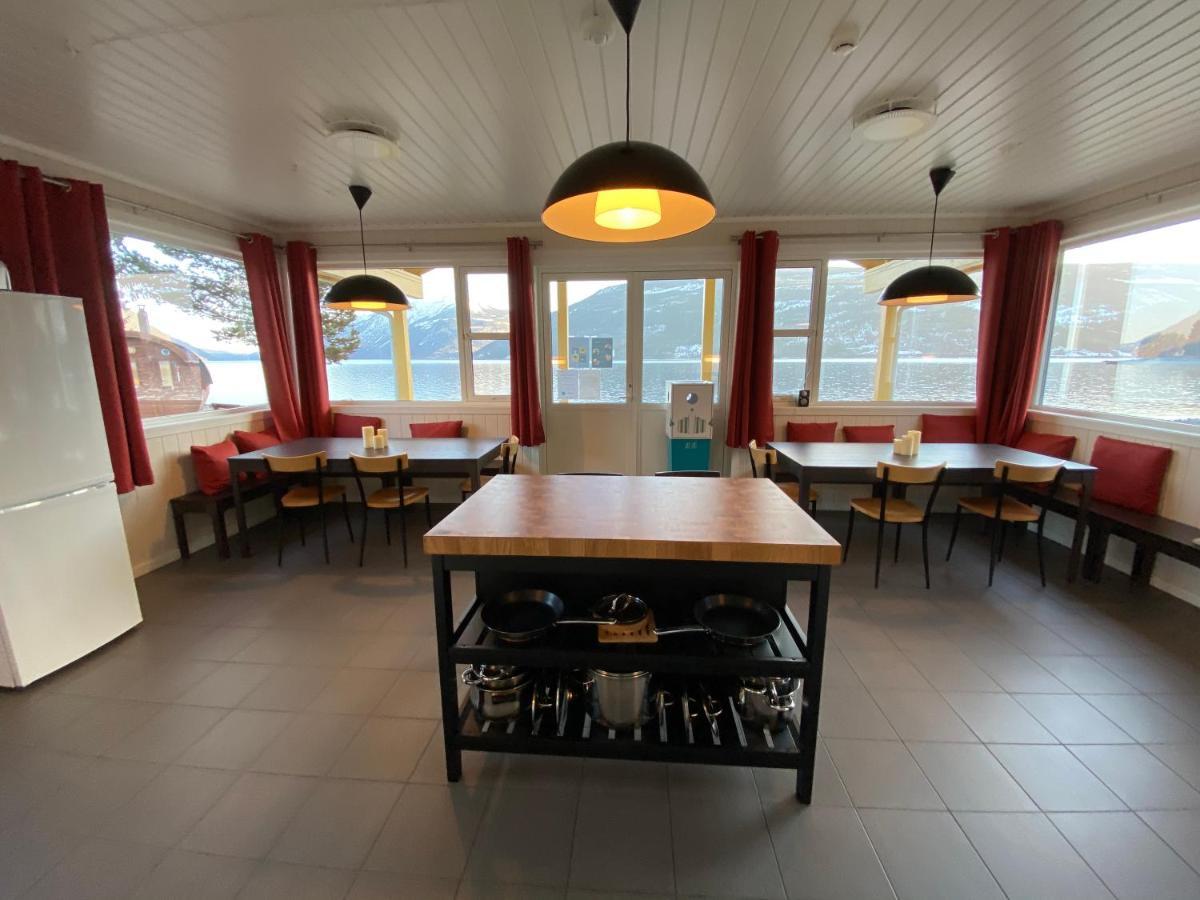 Sandviken Camping Austbygdi Экстерьер фото